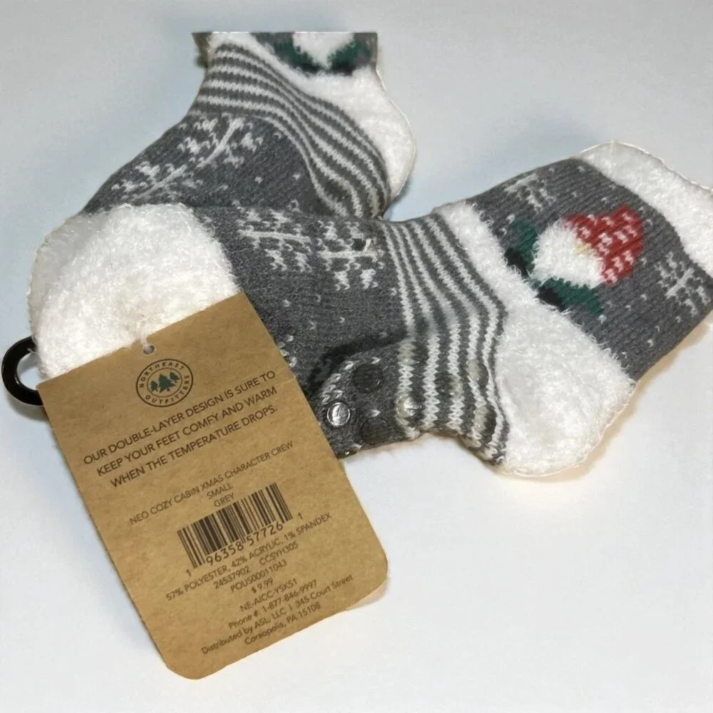 Northeast Outfitters Cozy Cabin Crew Socks Youth 10K-4 Gnome Christmas NEW